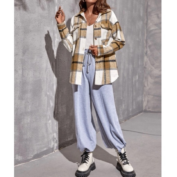 Plaid button down coat - Picture 4 of 6